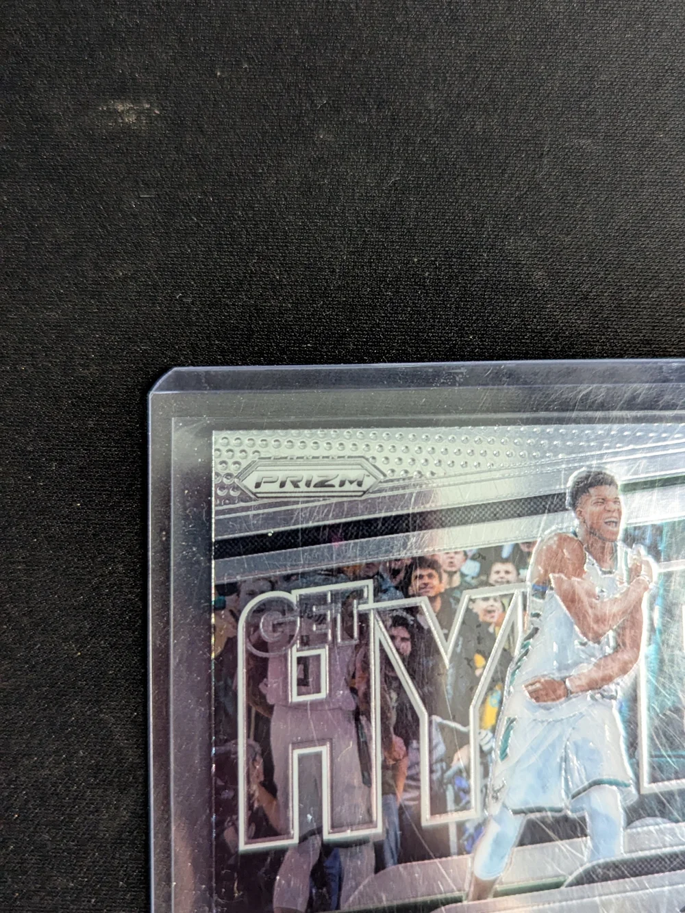 2018-19 Panini Prizm Giannis Antetokounmpo 'GET HYPED!' #8